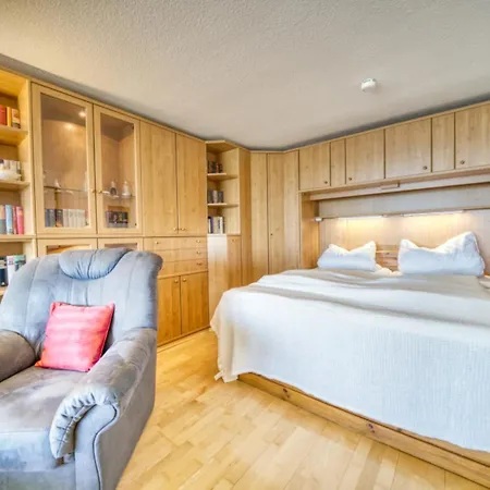 - Haus G, App 0g0906